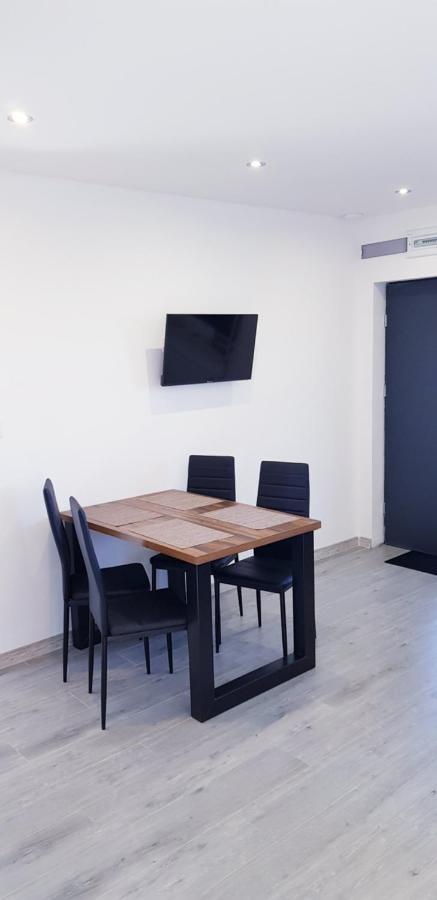 Apartamenty U Wioli I Marcina Леба Екстер'єр фото